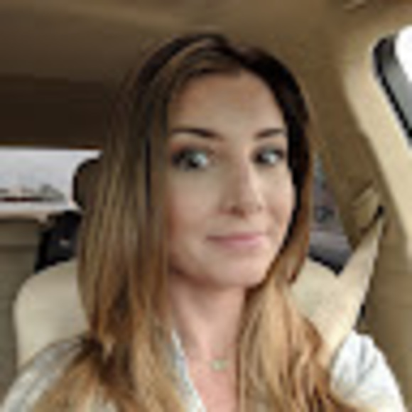 Meet the Posher Other - Meet your Posher, Caroline